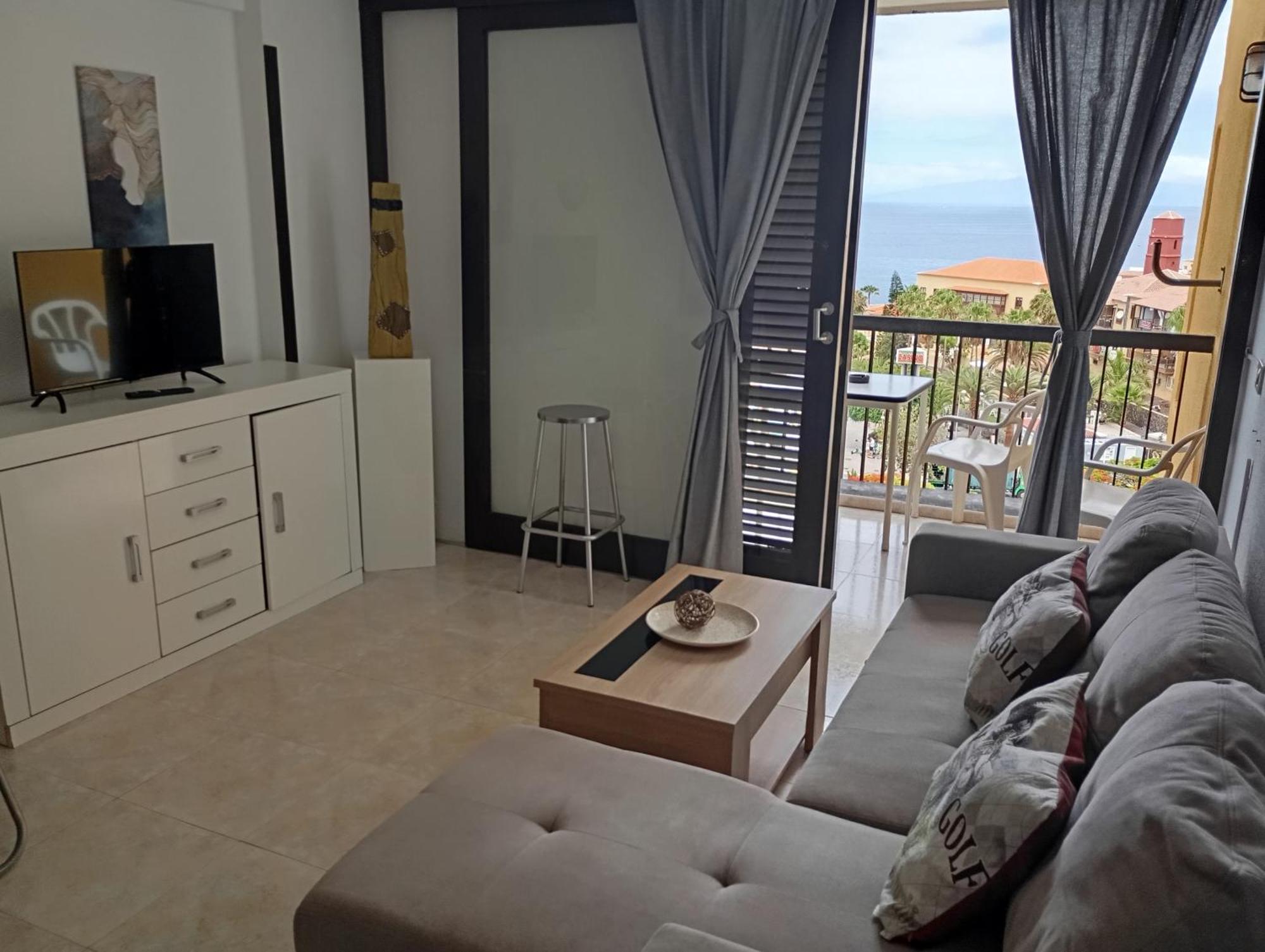 Apartment 6 Centre Las Americas For Holiday Playa de las Americas (Tenerife)